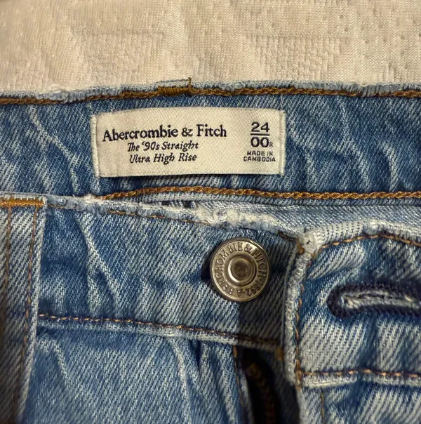 Jeans - Image 2