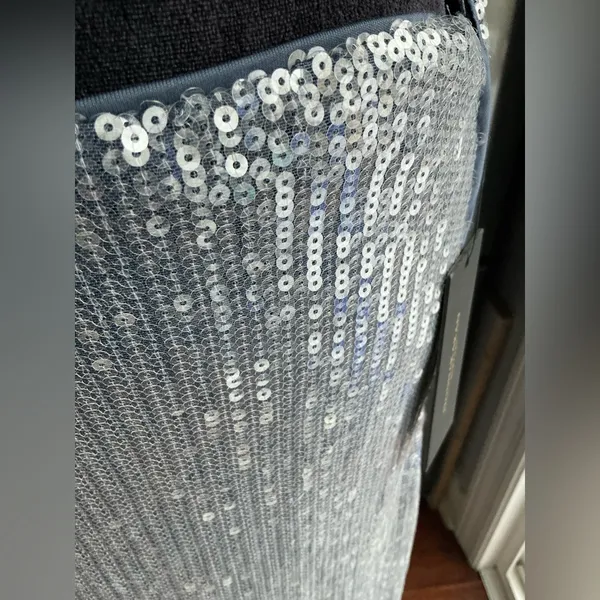 Donna Karan Dressy MIDI sequined skirt🔥 NWOT - Image 3