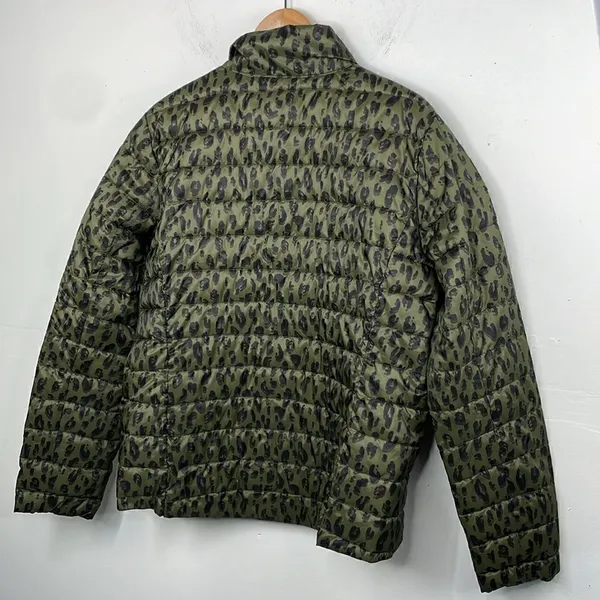 Old Navy Go-H20 Water-Resistant Narrow-Channel Puffer Jacket size Large - Image 3