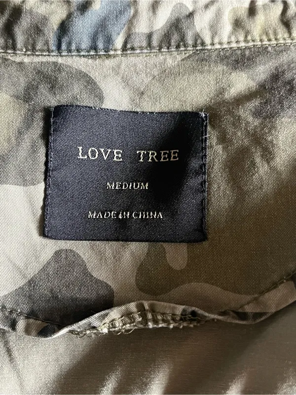 Love Tree Women's Camo Distressed Utility Jacket Size M - Image 4
