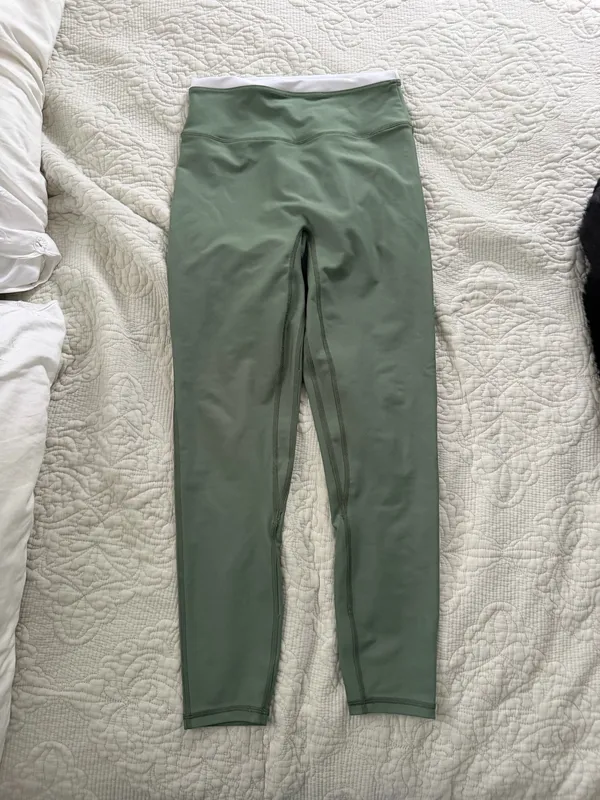 Abercrombie and fitch ypb contour leggings size medium - Image 2