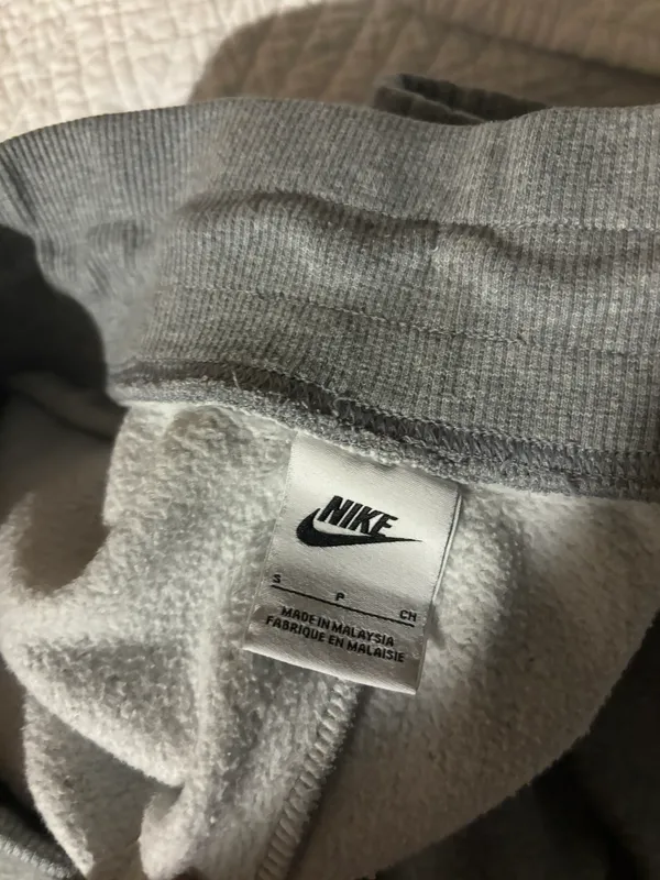 Nike Phoenix Fleece Gray Sweatpants - Image 4