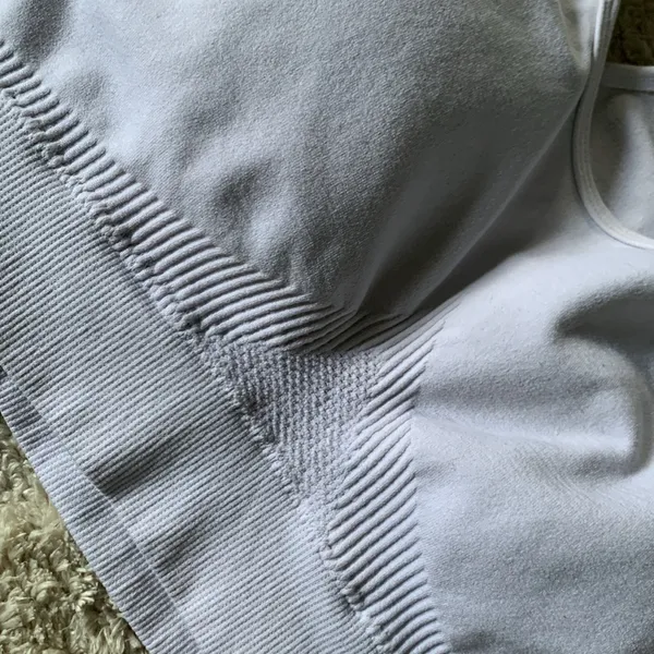 Alphalete Aero Racerback Sports Bra - Image 9