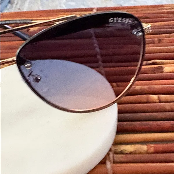 Guess Unisex Black and Gold Aviator Sunglasses - Image 3
