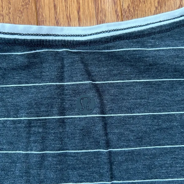 Lululemon Short Sleeve T-Shirt - Image 3