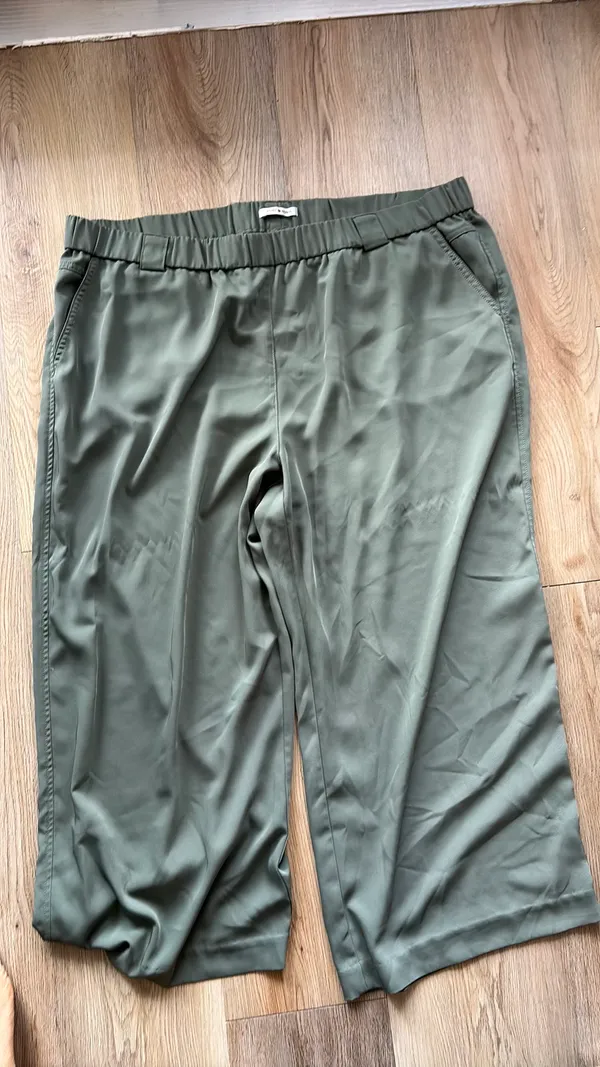 Punto Roma Green Size XL - Image 3