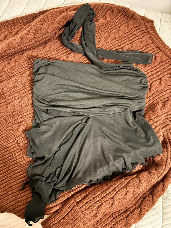 Amazon Black Top  - Image 2