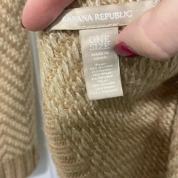 Banana Republic Wool Blend Chevron Scarf‎ One Size - Image 2