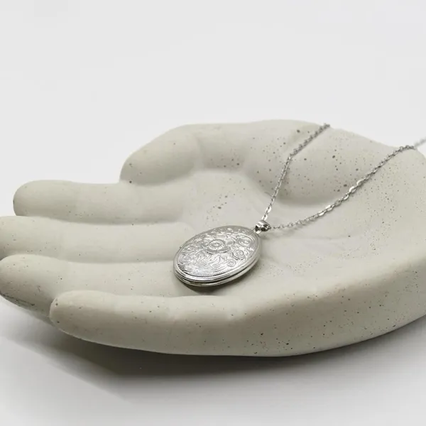 Floral Design Oval Locket Necklace Silver - Image 4