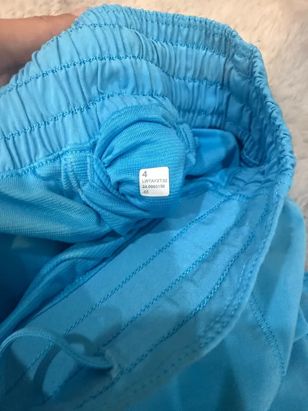 Hotty Hot Lululemon 4" - Image 3