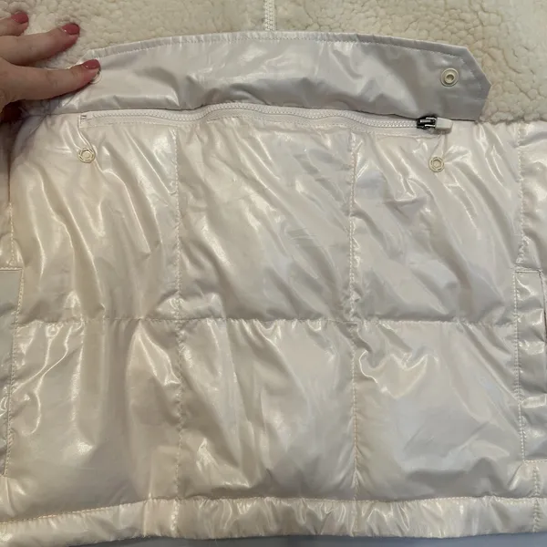 Fabletics Size Medium Nelly Mixed Media Half Zip‎ Ivory Pocket Pull Over Sherpa - Image 3