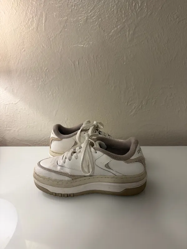Reebok Tan Platform Reeboks - Image 3
