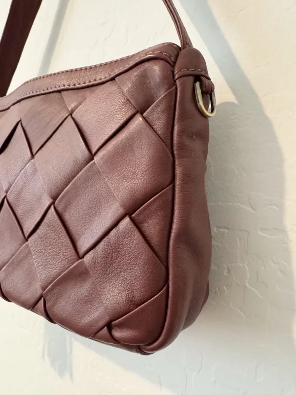 Hobo Kole Bag Berry Woven Leather Tassel Shoulder Handbag Zip Bohemian Old Money - Image 5