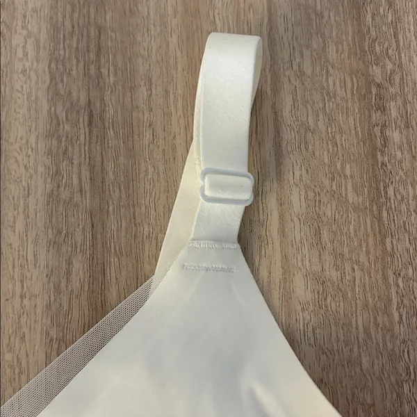 Honeylove Wireless Crossover Lace Bra Size 3X in White - Image 3