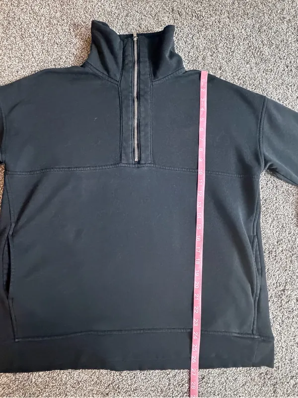 Old Navy Women’s Black Oversized Funnel Neck Quarter Zip Sweatshirt Medium - Image 5