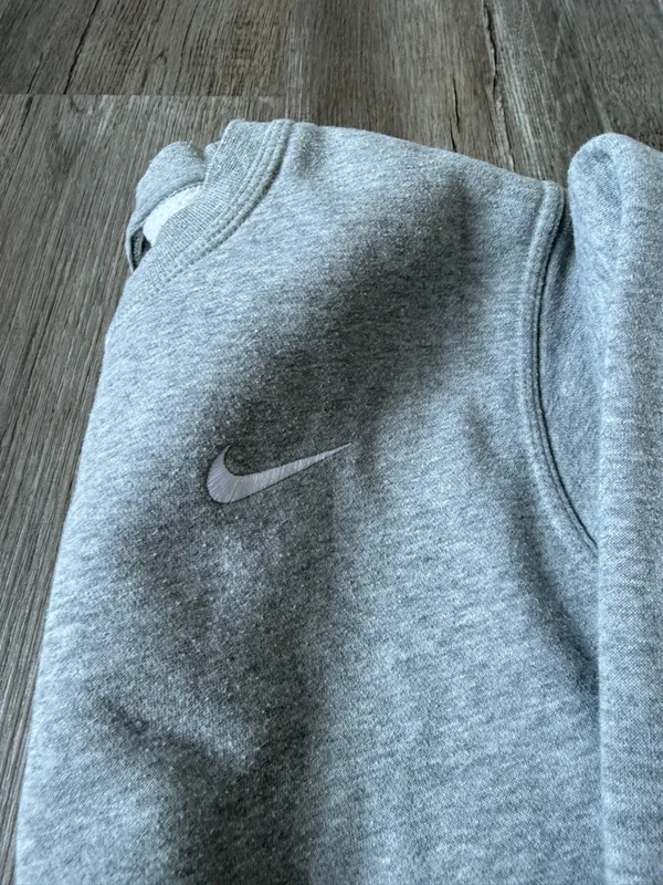 Nike Crewneck Sweatshirt Pullover Heather Gray White Size XS S - Image 8