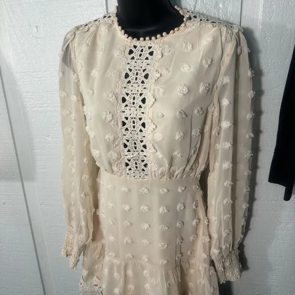 Lulus Beige Long Sleeve Dress Size XXS EUC - Image 3
