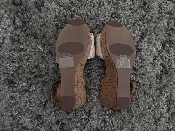 American Eagle NWT  Wedge Sandals - Image 6