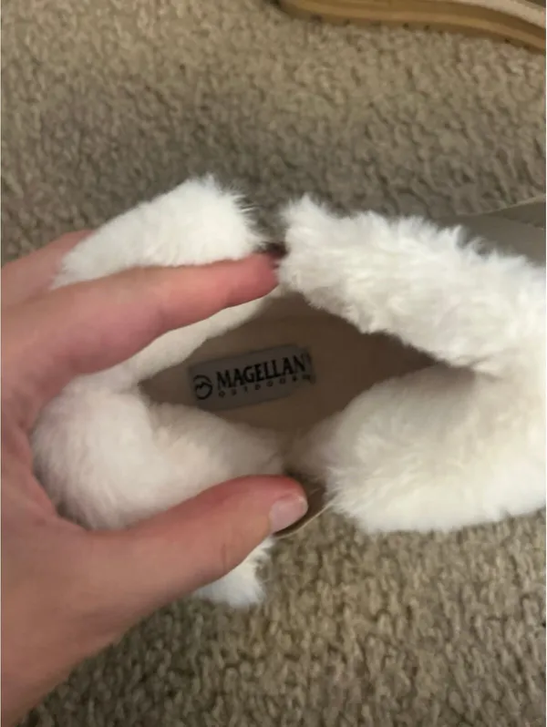 C510Women's Cozy Fur Lined Quilted Boot Slippers size 9 - Image 5