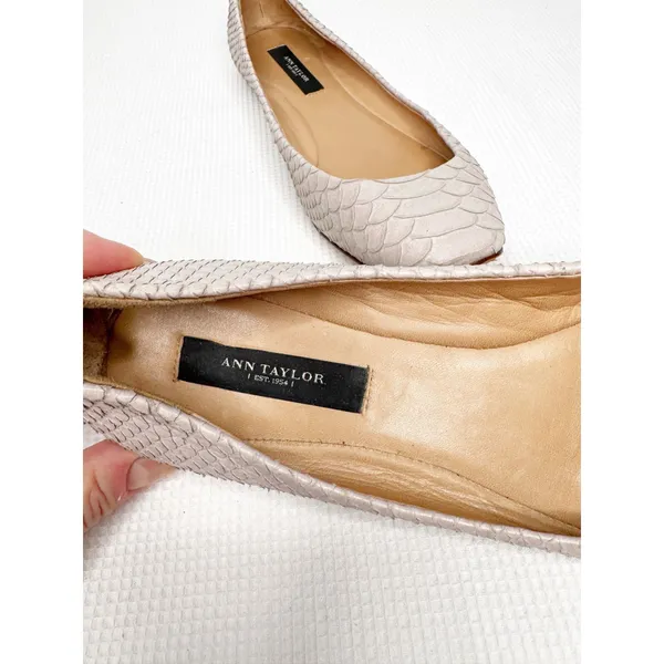 Ann Taylor Beige Nude Snakeskin Leather Ballet Flat Size 7M - Image 2