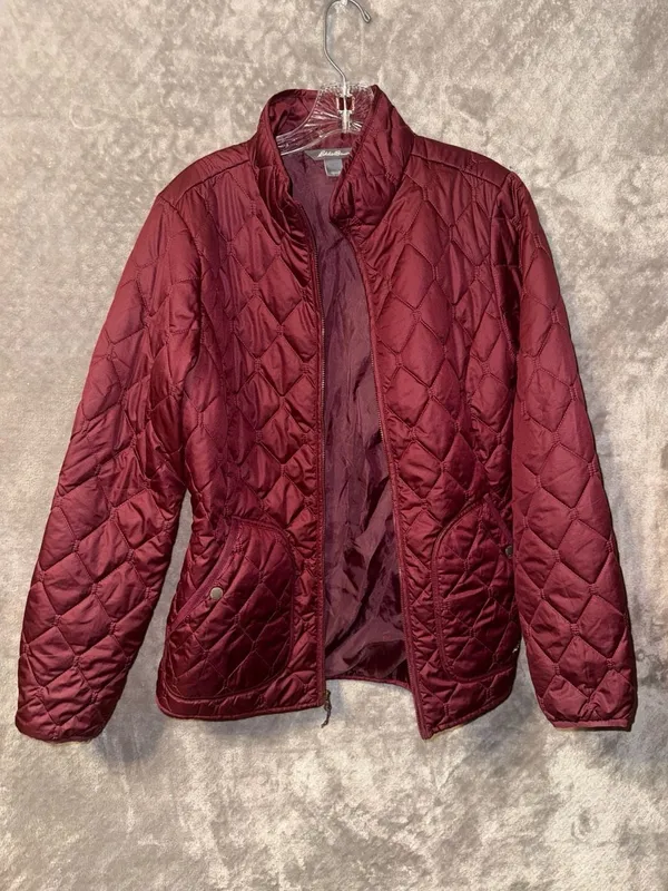 Eddie Bauer Women's Quilted Lightweight Zip-Up Jacket in Burgundy - Image 2