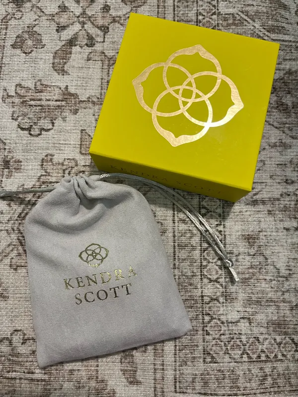 Kendra Scott Earrings - Image 7