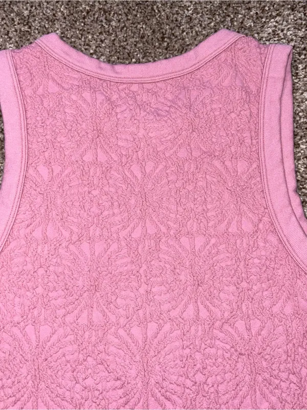 Pink Rose Textured Tank Top Women's S/M Pink Sleeveless Top - Image 10