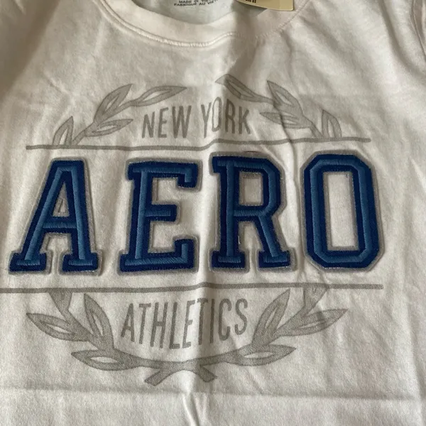 Aeropostale Women’s Graphic Tee - Image 2