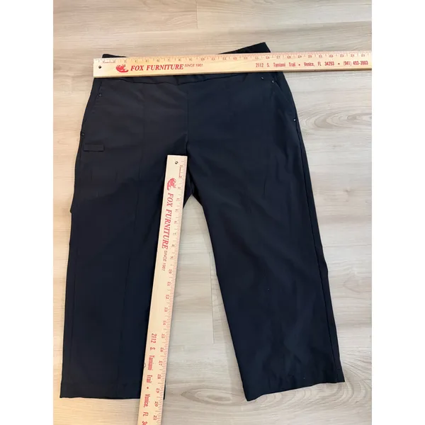 Chico's Zenergy Golf Pants Black 0.5 Womens Pull On Cropped Activewear - Image 3