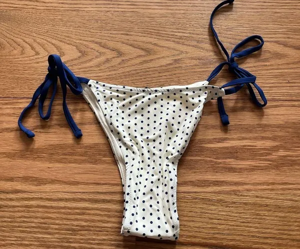 Frankie’s bikinis bottom - Image 2