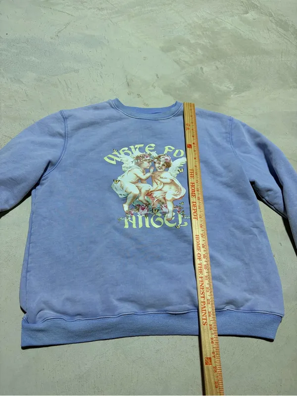White fox boutique angel Vintage-Style Lavender Graphic Crewneck Sweatshirt s/m - Image 3