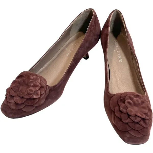 Donald J. Pliner Burgundy Red Suede Kitten Heel Flower Toe Pumps sz 7 NEW No Box - Image 2