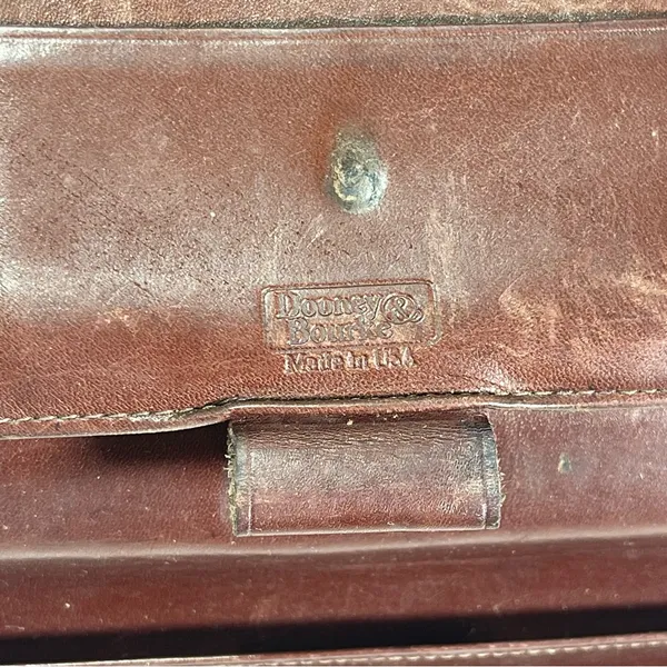 Vtg Dooney & Bourke AWL Black Pebbled Leather Kiss-lock Bifold Organizer Wallet - Image 5