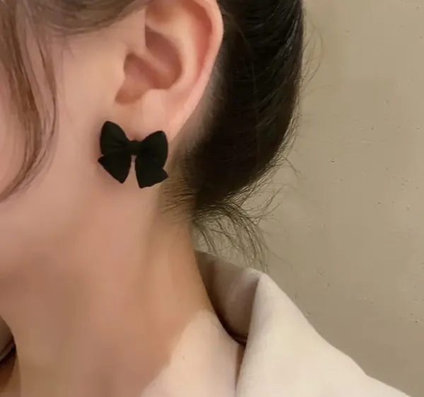 NEW black coquette bow stud earrings, black bow earrings, trendy bow jewelry - Image 2