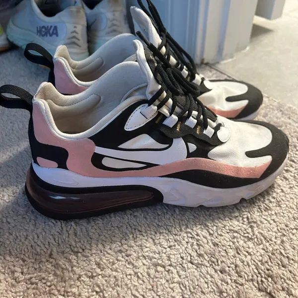 Nike 270 react bleached coral - Image 2