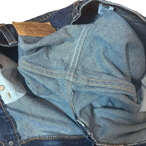 Levi's VTG 550 Relaxed Fit Tapered Leg Jeans Dark Wash Size 16 Short - Image 7
