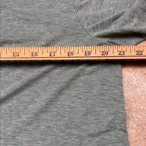 Nike Heathered Green Dri-Fit Short Sleeve Tee Size: Large - Image 7