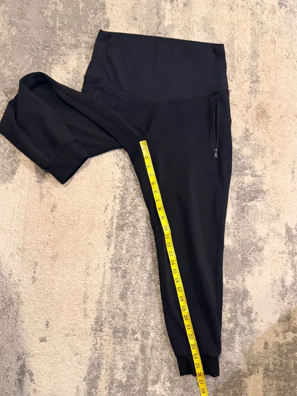 Old Navy Maternity Jogger Pants - Image 7