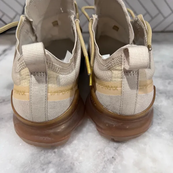 Nike Air Vapormax 2019 AR6632-101 Women’s Size 8.5 Beige Gold White Running Shoe - Image 4