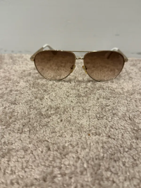 Marc Jacobs Gold Aviators Sunglasses with Brown Gradient Lenses - Image 9
