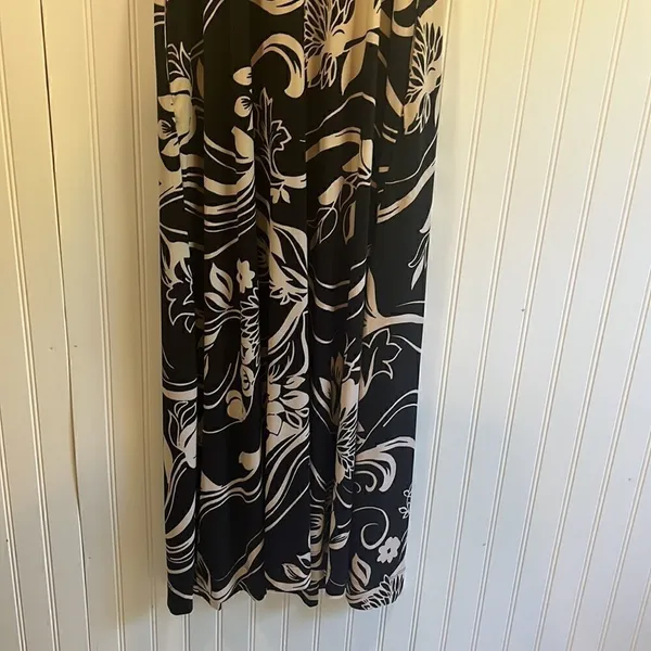 Soma intimates floral v-neck maxi dress - Image 6