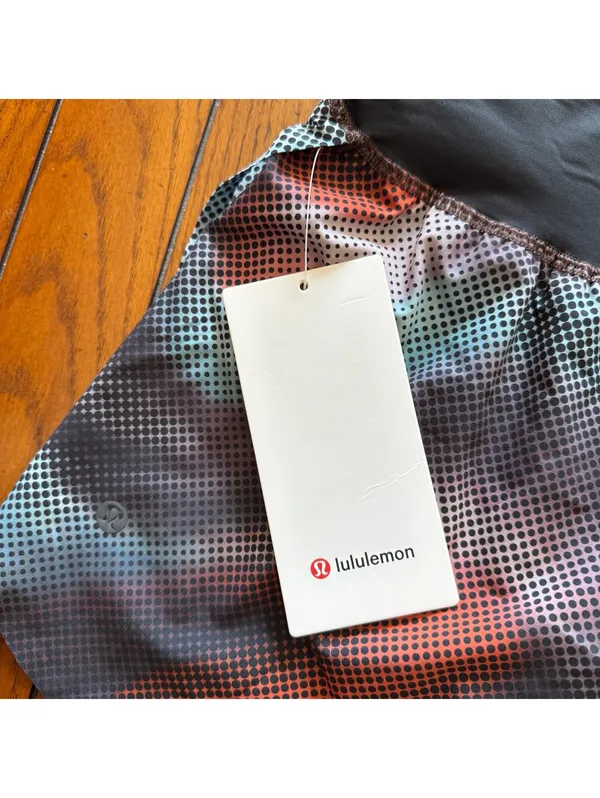 Lululemon Fast & Free Short High Rise 3” Split, Speed Flux Black Size XS/4 NWT - Image 3
