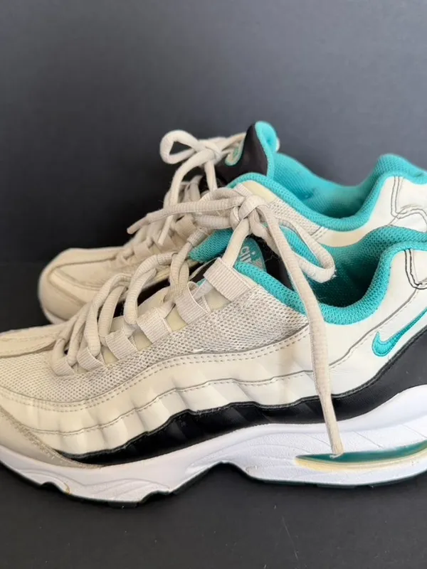 Nike Air Max 95 GS 'Light Bone Turquoise' Sneakers Size 5Y/ Womens 7 - Image 4