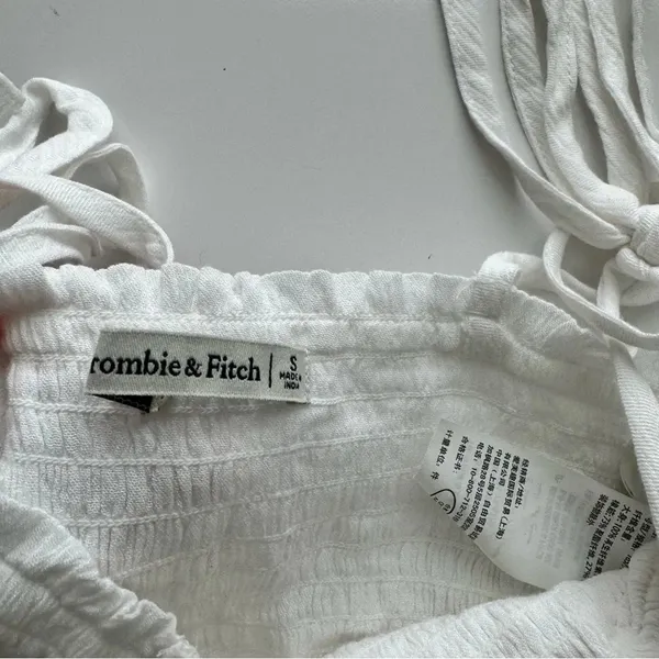 Abercrombie & Fitch White Tie-Strap‎ Smocked Cami Size Small - Image 7