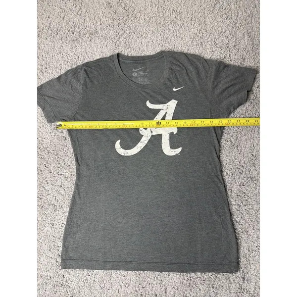 Nike Alabama Crimson Tide Womens Gray T-Shirt Large Distress Logo - Image 4