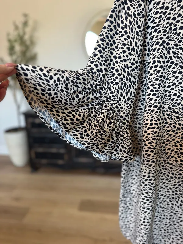 H&M Bell Sleeve Dress Size 14 Animal Print Keyhole Back - Image 2