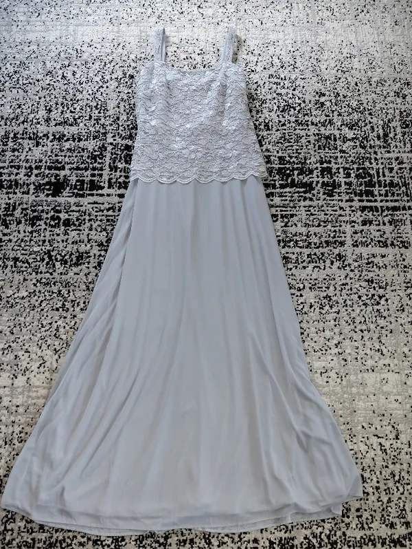 NWT Marina Silver/Grey Lace Chiffon Long Gown Size 6 | Elegant Wedding Guest - Image 5
