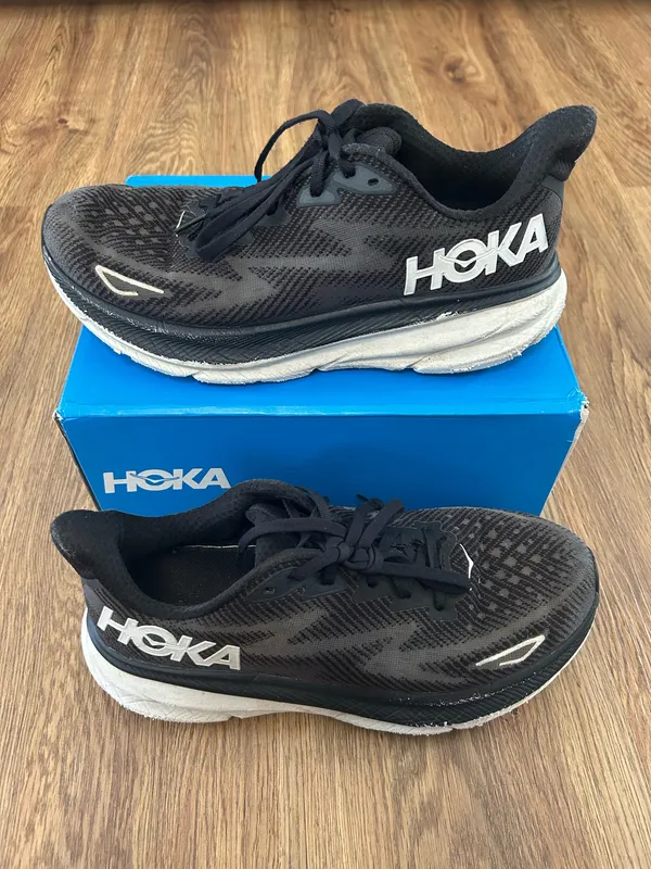 HOKA Clifton black athletic training running shoes sneakers women’s 9 Preowned - Image 7
