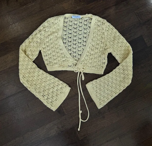 Stradivarius open crochet knit bolero bell long sleeve coverup top - Image 2