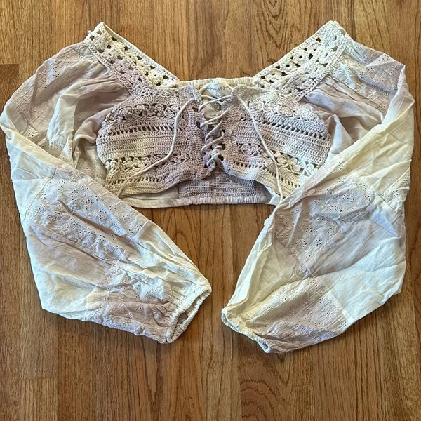 Z & L Made with Love Beautiful European Cropped top & Flare Pants - Image 2